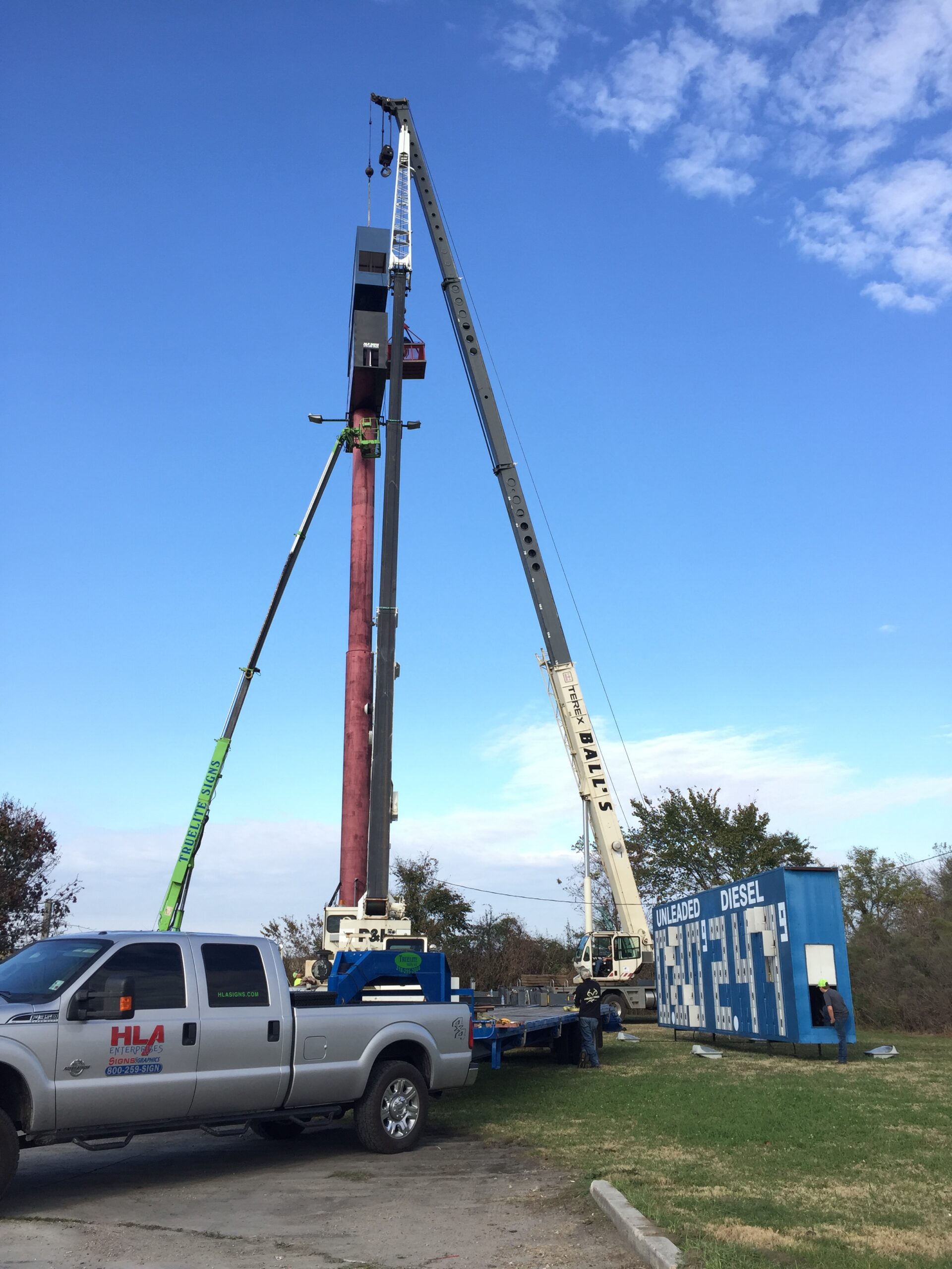 Cheveron Truck Stop High Rise Pylon Fuel Price Sign IH-20 Louisiana HLA Signs